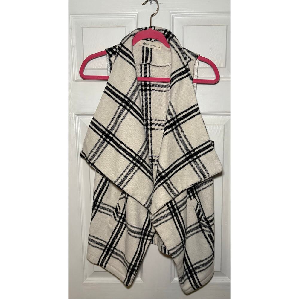 The Impeccable Pig black and ivory vest size medium